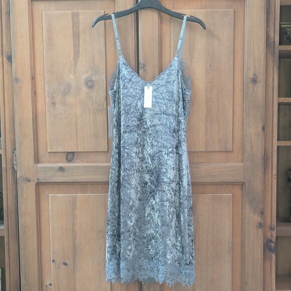 Anthropologie Porridge Tessie Velvet Mini Dress Size Small Lace Trim Silver - Picture 5 of 6